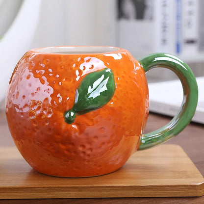 Colorful Fruit Ceramic Mug: Strawberry & Pineapple Fun for Kids and Coffee Lovers!