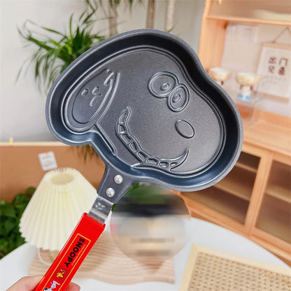 Cartoon Non-Stick Frying Pan: Hello Kitty, Snoopy & Stitch Breakfast Fun!