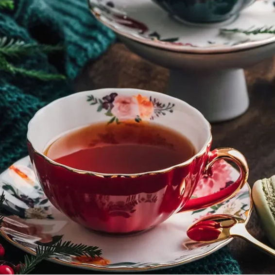 Blooming Luxury: Vintage Floral Ceramic Mug & Plate Set