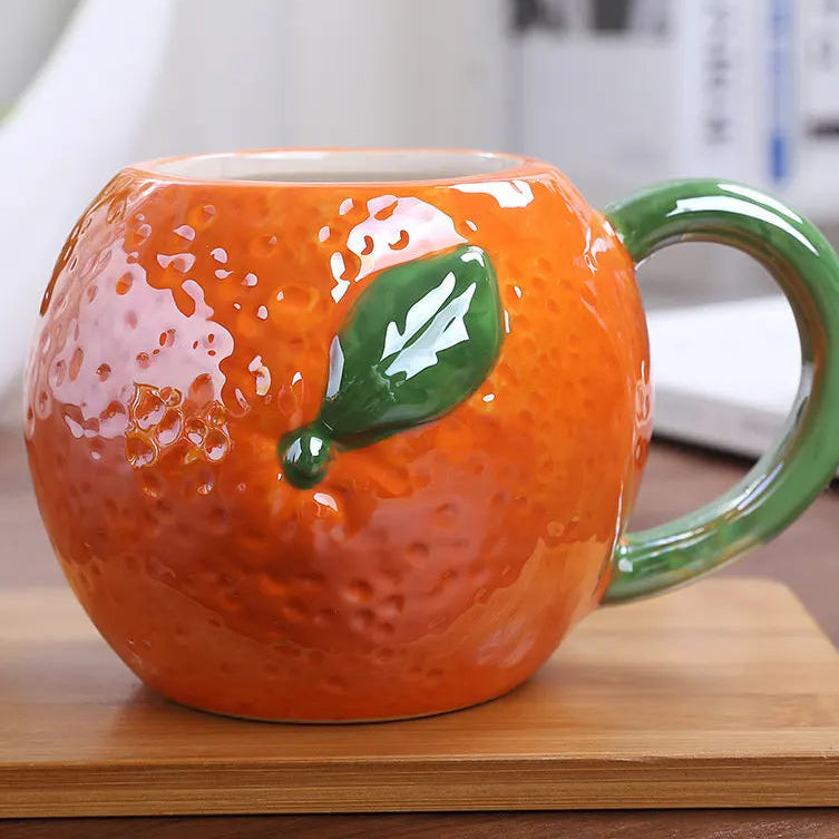 Colorful Fruit Ceramic Mug: Strawberry & Pineapple Fun for Kids and Coffee Lovers!